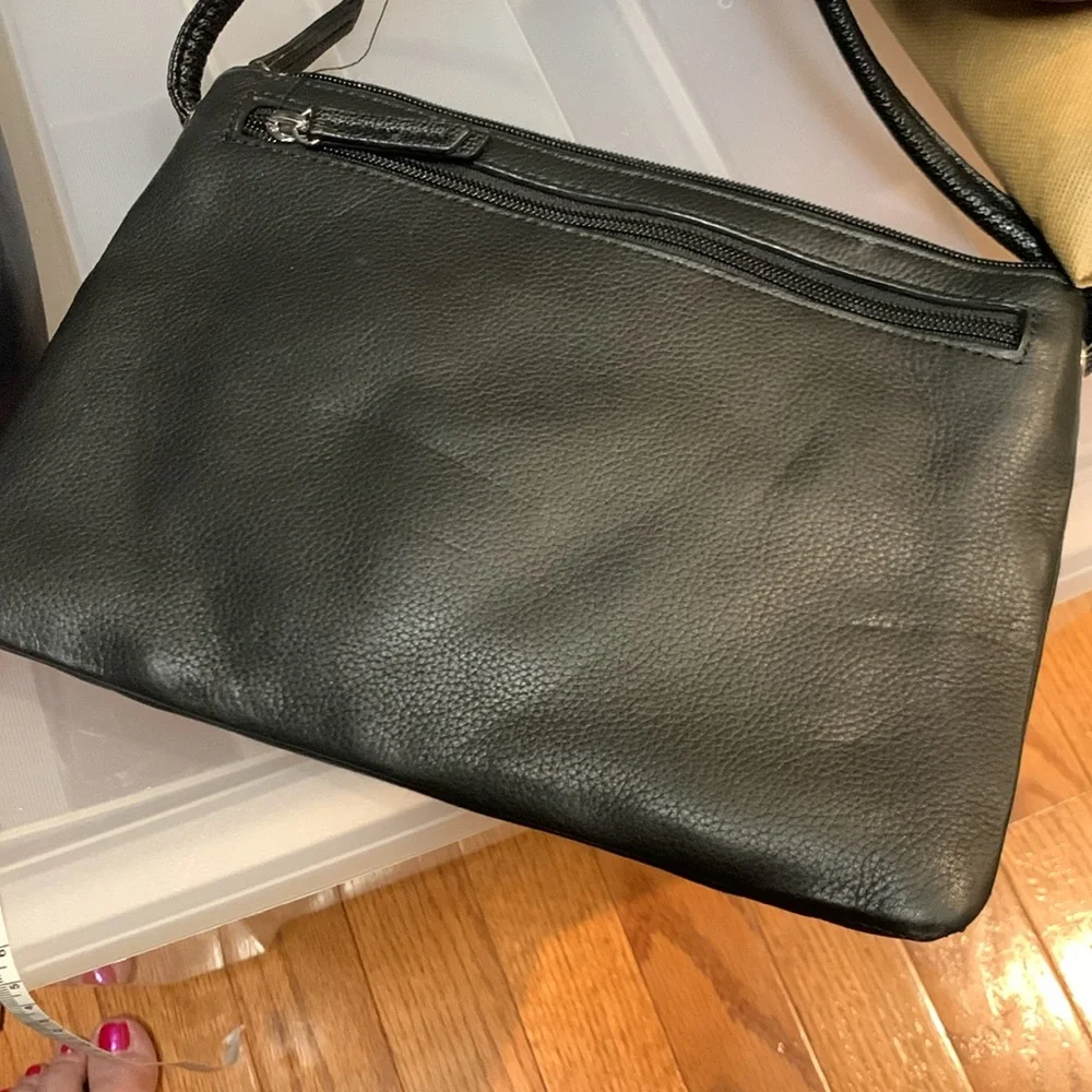 Tignanello black leather crossbody with phone charger and pockets galore . NWOT - Picture 2 of 10